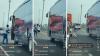 Viral Kernet Bus Lari Tangkap Ayam Lepas di Jalan Tol, Diduga Kabur dari Mobil Pemudik