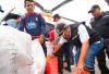 Helikopter Bawa Bantuan Mendarat di Latimojong, 8 Korban Longsor Dievakuasi