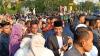 Jokowi Diserbu Warga usai Salat Id di Simpang Lima Semarang, Berebut Swafoto