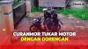 Aksi Viral Kawanan Curanmor Tukar Motor Korban dengan Sebungkus Gorengan di Depok