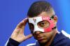 Tampang Gelisah Kylian Mbappe Nonton Belanda vs Prancis dari Bangku Cadangan - Bagian 1