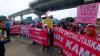 Gelar Demo, Warga Tutup Akses Jalan Bekasi Arah Pulogadung, Ini Tuntutannya