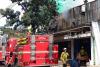 Kebakaran Hebat 2 Toko Sepatu-Tas di Cibaduyut Bandung, 11 Mobil Damkar Dikerahkan