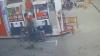 Pria Berjaket Loreng Aniaya Operator SPBU di Grobogan Terekam CCTV