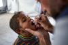Anak-anak Palestina Diberikan Vaksin Polio - Bagian 1
