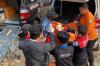 Penampakan 7 Mayat Ditemukan di Pinggir Kali Bekasi - Bagian 4