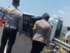 Kecelakaan Maut Minibus Rombongan Santri Terguling di Tol Ungaran, 4 Tewas 12 Luka