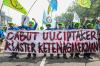 Ribuan Buruh Kawal Putusan MK Soal Omnibus Law  - Bagian 3