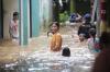 Banjir Rendam 10 RT di Kebon Pala Kampung Melayu Akibat Kali Ciliwung Meluap - Bagian 2