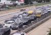 Penampakan Mobil SUV Ringsek Tertimpa Besi di Tol Desari - Bagian 3