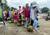 Warga Pondok Cabe Rela Antre Berjam-jam Demi Dapat Gas 3 Kg Langka - Bagian 3