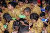 Keceriaan Siswa Sekolah di Semarang Makan Lontong Opor Cap Go Meh - Bagian 2