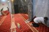Potret Pergantian Karpet Baru Masjid Sambut Ramadan - Bagian 2