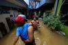 Potret Permukiman Warga Kebon Pala Masih Terendam Banjir Setinggi 2 Meter - Bagian 4