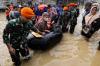 Penampakan Perumahan Pondok Gede Terendam Banjir 4 Meter - Bagian 4