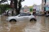 Foto-Foto Puluhan Mobil Terendam Banjir saat Parkir - Bagian 8