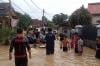 Banjir Setinggi 1 Meter Rendam Ratusan Rumah di Pandeglang saat Sahur, Warga Kaget