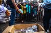 Bukan Setingan, Warga Palembang Masak 300 Kg Rendang dan 1 Ton Ayam Kecap - Bagian 5
