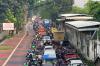 Jakarta Kembali Macet pada Hari Pertama Masuk Sekolah usai Libur Lebaran - Bagian 3