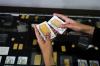 Harga Emas Antam Hari Ini Tembus Rp2,305 Juta, Pecah Rekor Lagi!