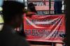 Ribuan Buruh Long March Penuhi Jalanan Kota Palembang - Bagian 5