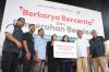 50 Warga Kolong Tol Rawa Bebek Dapat Beasiswa Pendidikan - Bagian 7