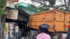 Truk Tabrak Warung di Martapura, Sempat Tersangkut Dahan Pohon