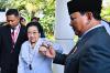 Momen Hangat Prabowo Gandeng Tangan Megawati di Gedung Pancasila