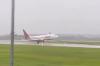 Viral Pesawat Batik Air Nyaris Tergelincir di Soetta, Sayap Hampir Sentuh Landasan