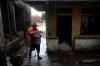Pompa Air Dikerahkan Bantu Surutkan Banjir di Rawajati - Bagian 4