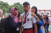 Tangis Orang Tua Pecah Melepas Anak Ikuti Sekolah Rakyat - Bagian 1