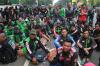 Ratusan Driver Ojol Demo Tolak Wacana Potongan Komisi 10 Persen - Bagian 2