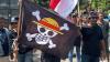 Bawa Bendera One Piece, Warga Jombang Demo di Depan Kantor Bupati Jombang 