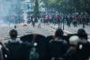 Demonstran Bubarkan DPR Bertahan di Pejompongan - Bagian 2