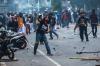 Demonstran Bubarkan DPR Bertahan di Pejompongan - Bagian 3