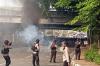 Polisi-TNI Bentrok dengan Massa Demo Pelajar STM, Pukul Mundur hingga Underpass Slipi 