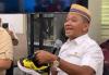 Bahlil Pamer Pakai Sepatu Kuning Buatan UMKM: Harganya Rp250.000