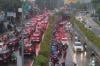 Hujan Deras Guyur Jakarta, Kebayoran Lama Padat Merayap!