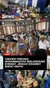 Tarawih Perdana Muhammadiyah Berlangsung Khidmat Jemaah Disambut Bakso Gratis