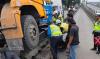 Truk Trailer Tabrak di Separator Busway S Parman Jakbar, Lalin Sempat Tersendat