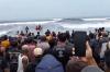 Tragis! Wisatawan Tewas Terseret Ombak Pantai Paseban Jember, Evakuasi Dramatis