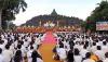 Khidmat, Ribuan Umat Buddha Ikuti Detik-Detik Waisak di Candi Borobudur