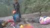 Pendaki Gunung Semeru Jatuh ke Jurang, Tim SAR Berjibaku Evakuasi Korban