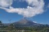 Gunung Lewotobi Laki-laki di NTT Erupsi, Kolom Abu Tebal Setinggi 400 Meter