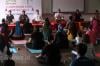 Sambut Hari Kartini, Puluhan Warga Surabaya Ikut Senam Campursari Yoga - Bagian 3