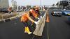 Beton Pembatas Jalur Busway di Jalan Jenderal Sudirman Mulai Dipasang - Bagian 4