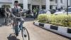 Ridwan Kamil Naik Sepeda Ontel saat Perkenalan dengan DPRD Jabar - Bagian 1