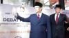 Tiba di Bidakara, Prabowo-Sandi Acungkan Salam Dua Jari - Bagian 3