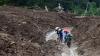 Sulitnya Akses Menuju Lokasi Tanah Longsor Gowa - Bagian 2