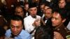 Sidang Eksepsi Ahmad Dhani Diwarnai Kericuhan - Bagian 2
